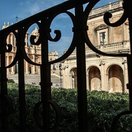 Apartmán Pepe Concetta E La Movida Noto Exteriér fotografie