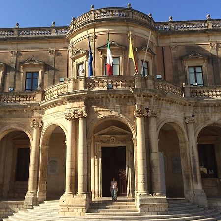 Apartmán Pepe Concetta E La Movida Noto Exteriér fotografie