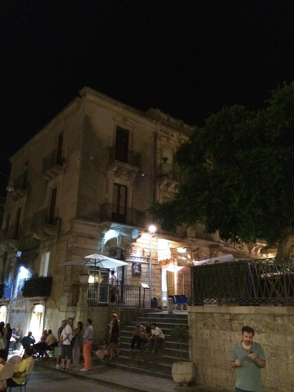Apartmán Pepe Concetta E La Movida Noto Exteriér fotografie